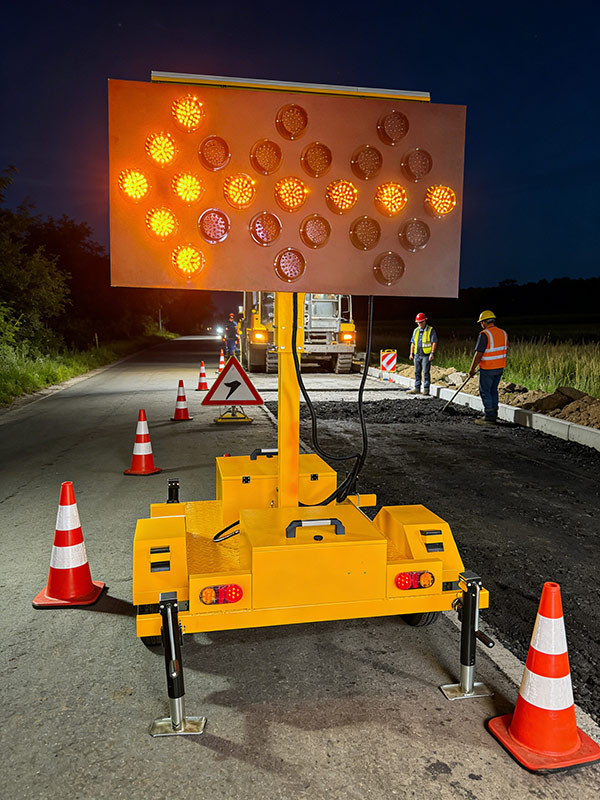 solar trailer arrow board project